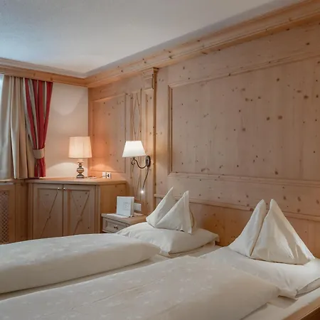 阿尔盆兰德酒店 4* 奥伯古格尔