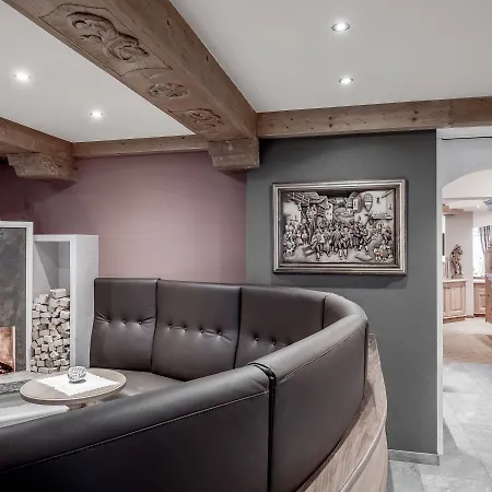 酒店 阿尔盆兰德酒店 4*