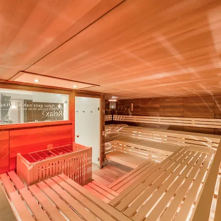 Alpenland Hotel 4*