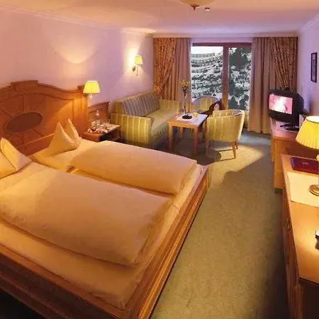 Alpenland 4*