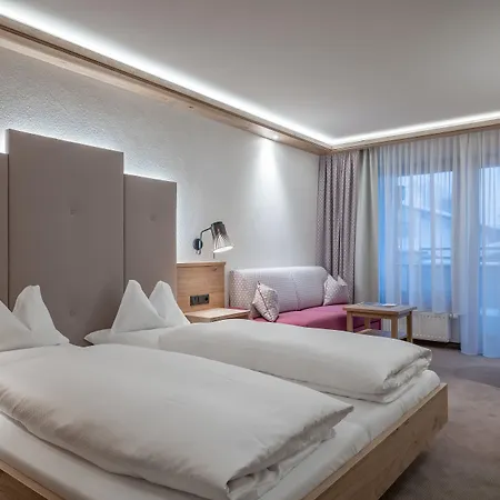 アルペンランド 4*