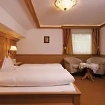 Ξενοδοχείο Alpenland