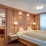 Ξενοδοχείο Alpenland 4*