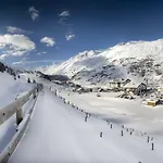 Alpenland Ξενοδοχείο 4*