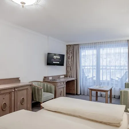 Hotel Alpenland