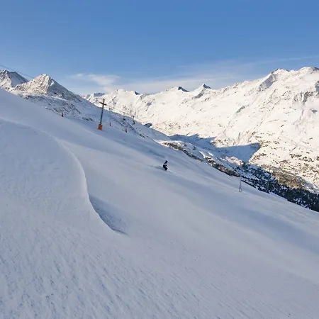 Alpenland Szálloda 4*