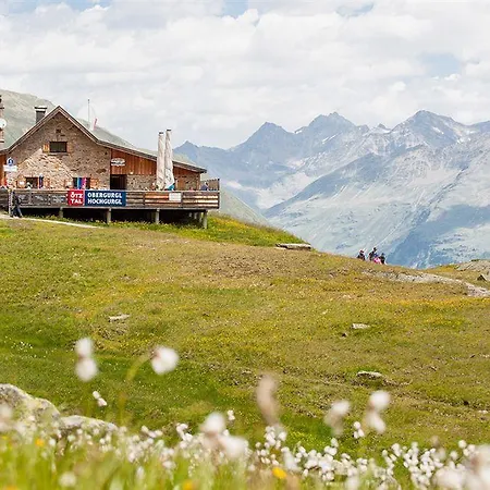 Alpenland Hotel 4*