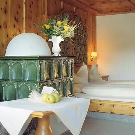 Alpenland Hotel 4*