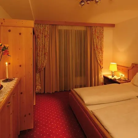 Hotel Alpenland