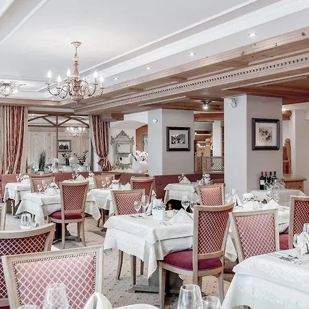 Hotel Alpenland 4*