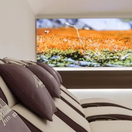 Hotel Alpenland 4*
